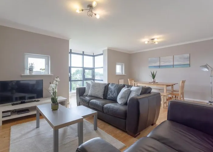 Bright Modern One-Bed With Stunning View Of Thames