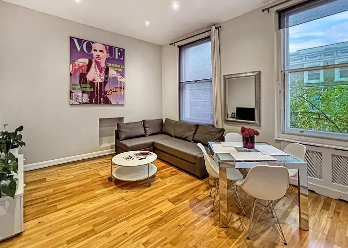 The Chelsea Kensington 159 Apartment