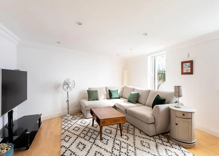 Duke Of Clarence Duplex