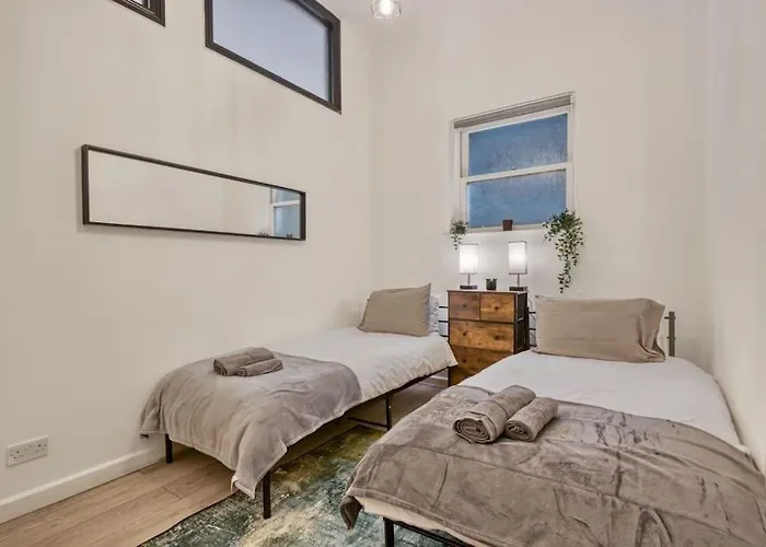 Charming Apartment Earls Court