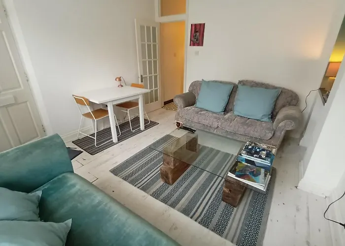 3 Bed Lovely Garden Flat Wandsworth