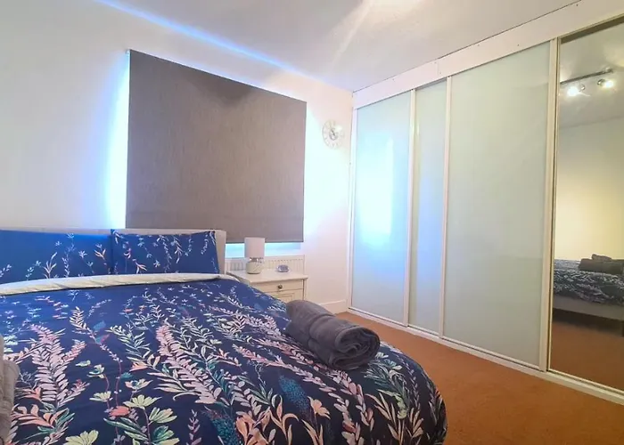 Lovely Private Room In East Ham