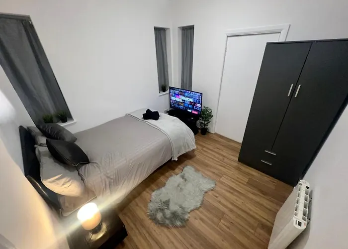 Leisure Studio Flat In Golders Green