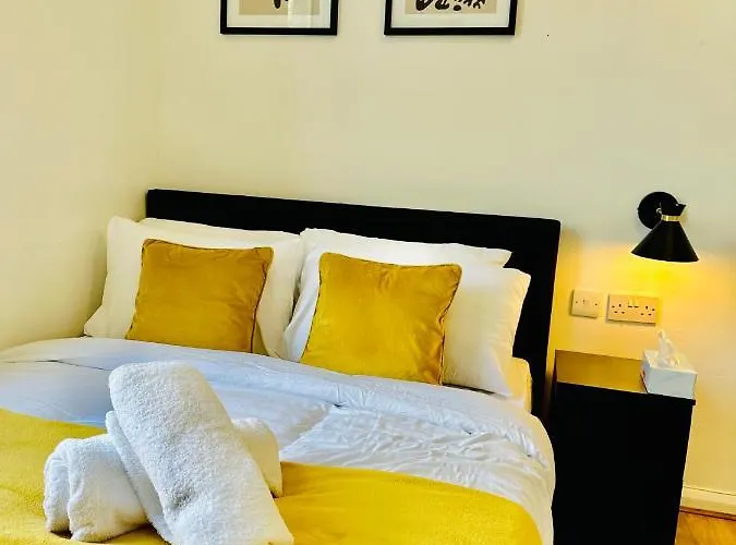 Private Studio Flat In London