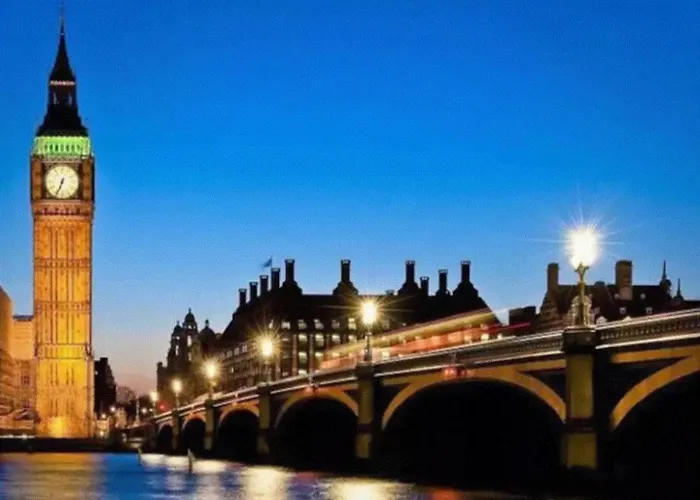 Aplacetostay Central London Apartment, Zone 1 Bond