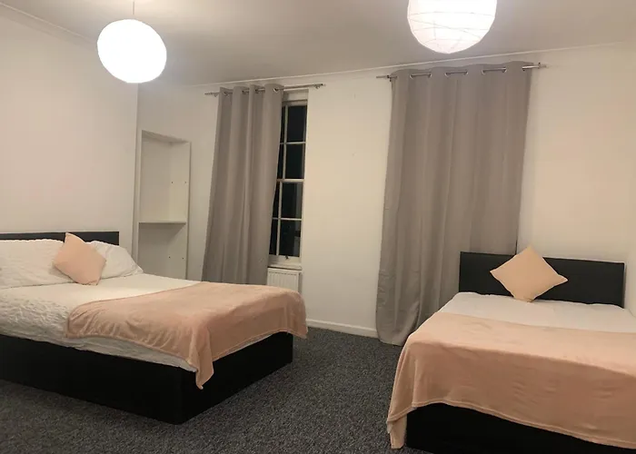 Warren Street Guest House