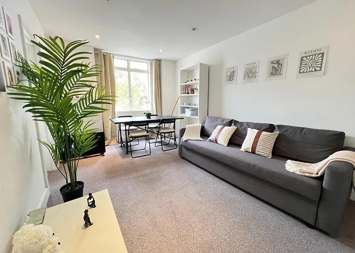 Cozy London Flat - 10 Mins From Paddington & Hyde Park