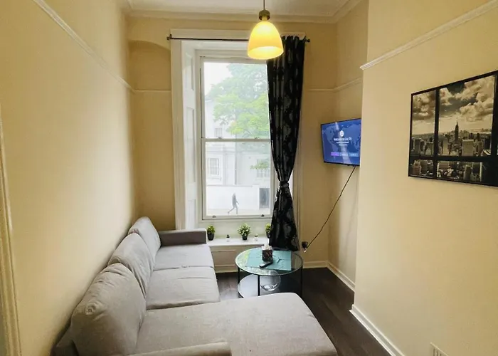 Captivating 2-Bed Apartment In London Paddington