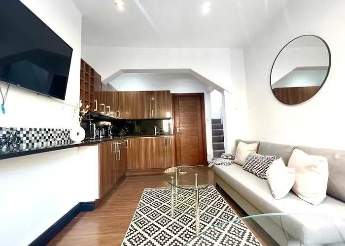 2 Bed Apartment- Camden Town