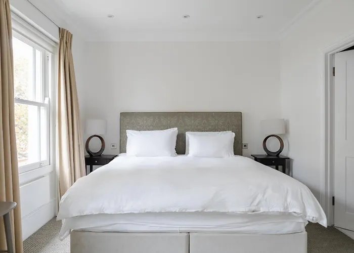 Number 53 - Stunning Maisonette With Parking In Kensington & Chelsea