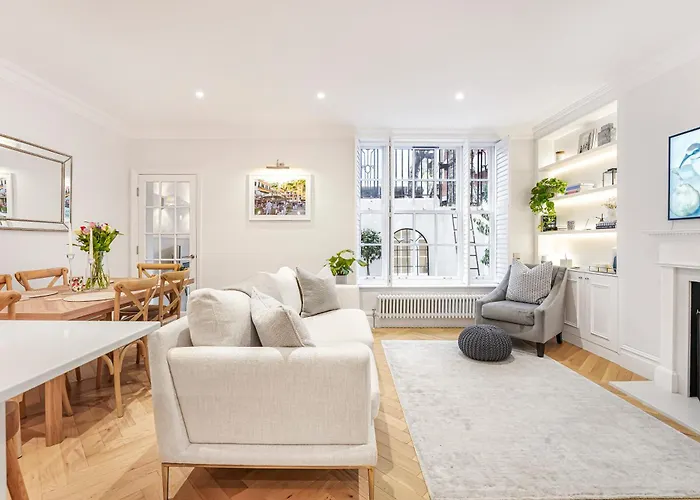 Stylish Chelsea Home