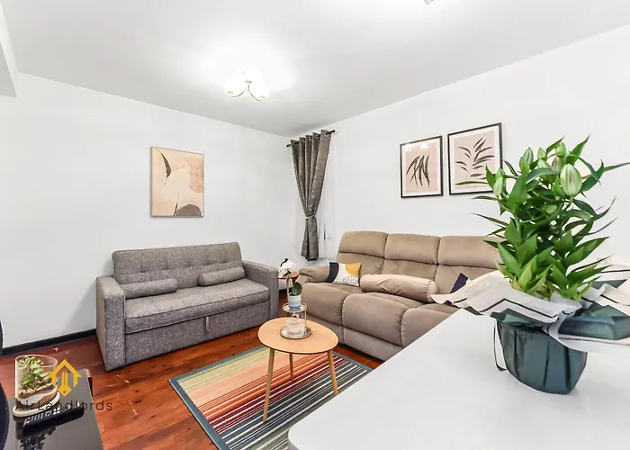 Exclusive 2-Bedroom Flat In Leicester Square