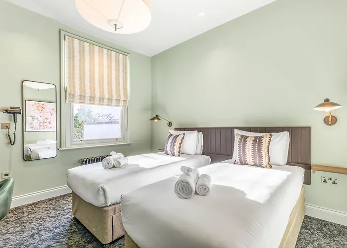 Clapham Guest House