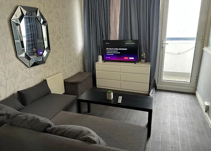 Oyes Studio Apartment