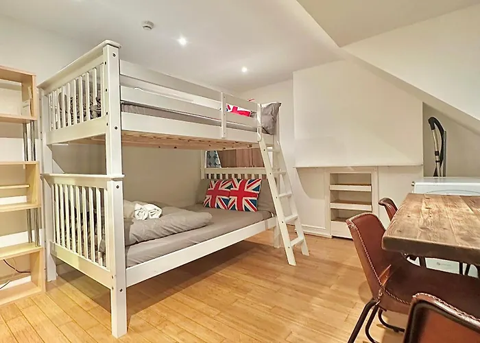 Top Floor Flat