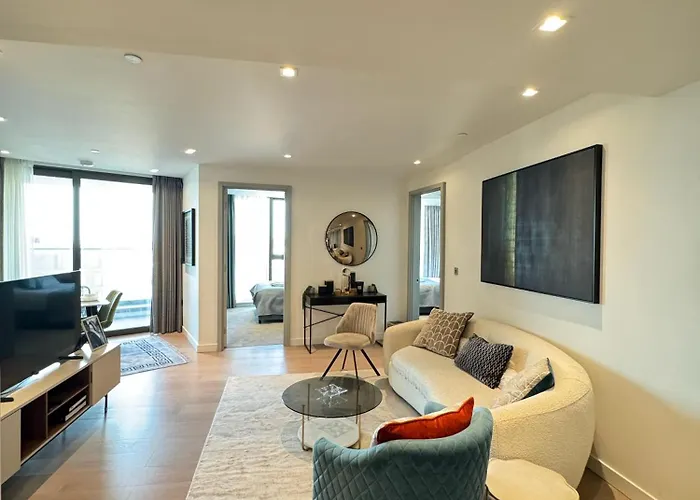 Mayfair Luxurious Residence