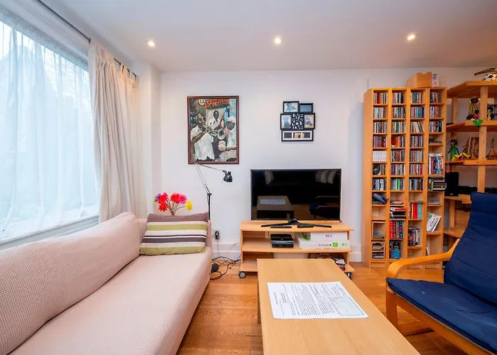 Pass The Keys Spacious 2Br W Free Parking Patio Near Tube