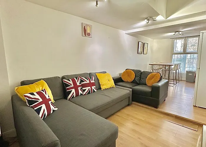 Large Flat In West London