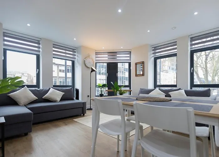 Apartment In Aldgate East 2