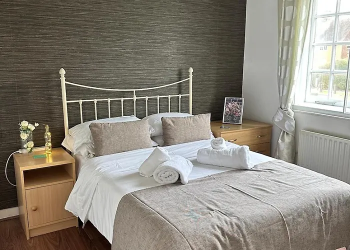 Cosy 2-Bed Retreat In Hampstead