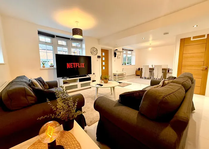 Beautiful 5 Bedroom House In Central London