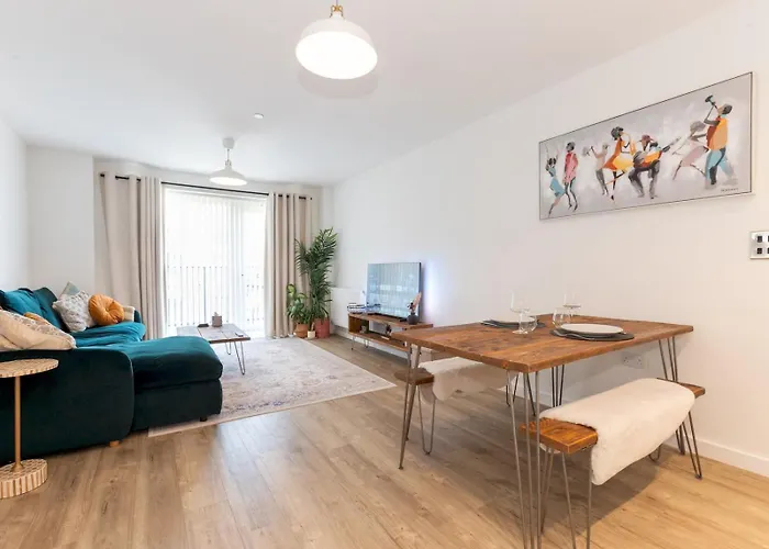 Pass The Keys Stylish Flat Near Charlton Station