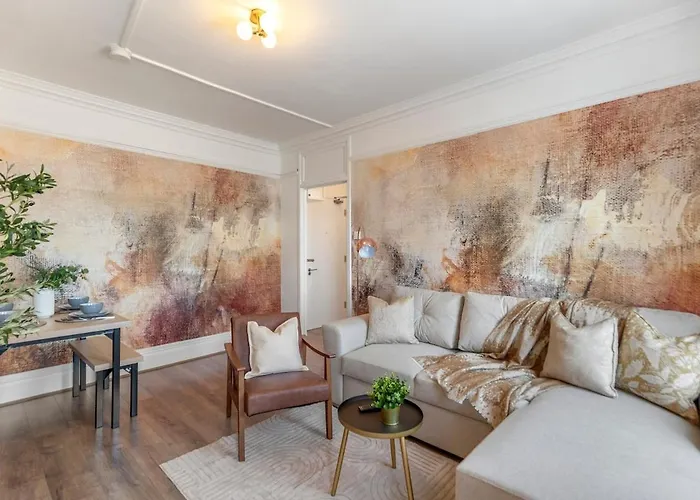 Trendy Central London Gem Next Victoria Station
