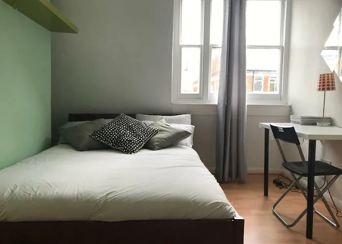 103 Rooms