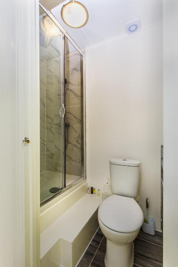 Apartamento Amazing Flat With Recreational Activities For Large Families! Londres