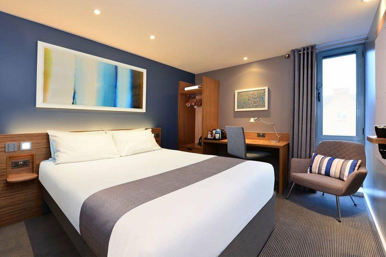 Travelodge Covent Garden 2* London