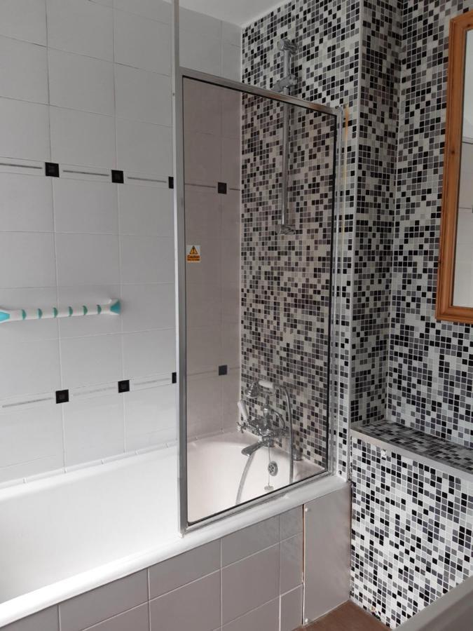 Hotel Crescent 3*