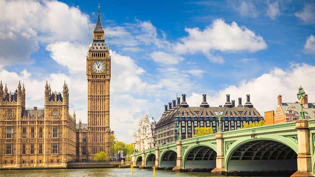 Kensington Court - Earls Court Hotel 3*