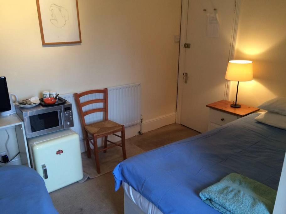 Victoria Dwellings Bed and breakfast *