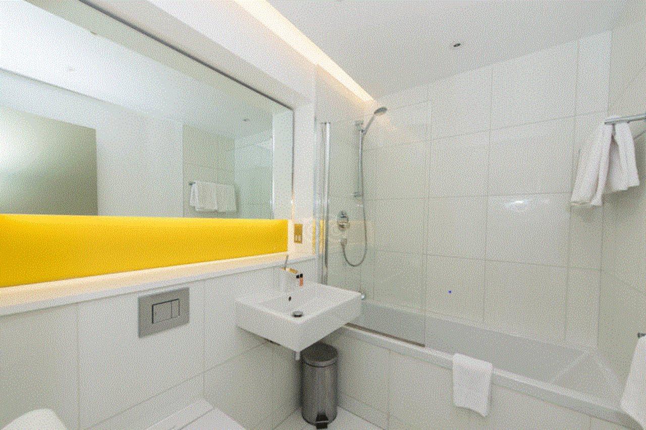 Axiom Park 4* Londen
