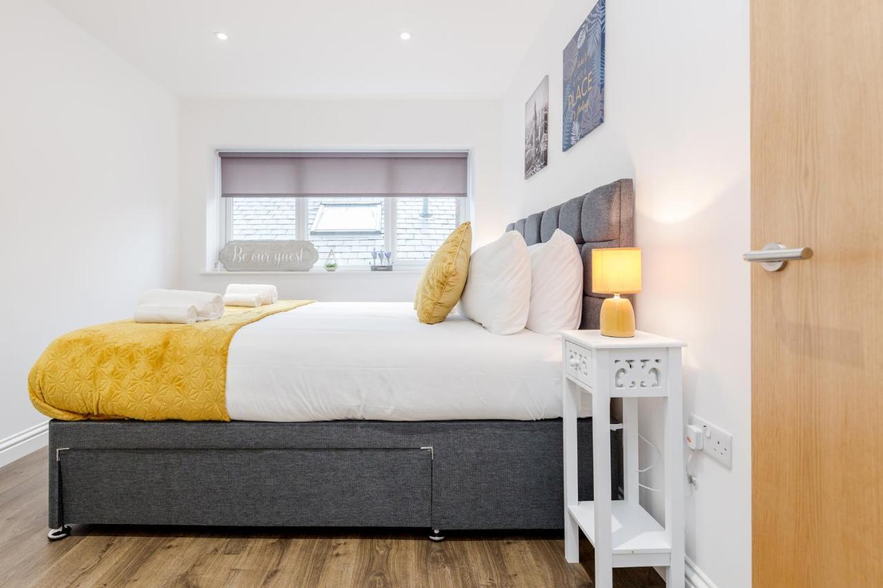 Appartement Watford Town Centre, Serviced One Bed Flat With Choice Of King Or Twin Beds, Sleeps Up To 4 Sharing, Free Wifi And Free Movies *