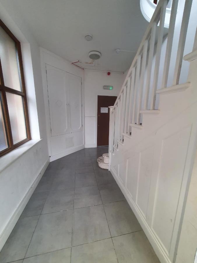 Sw16 Norbury Gasthuis