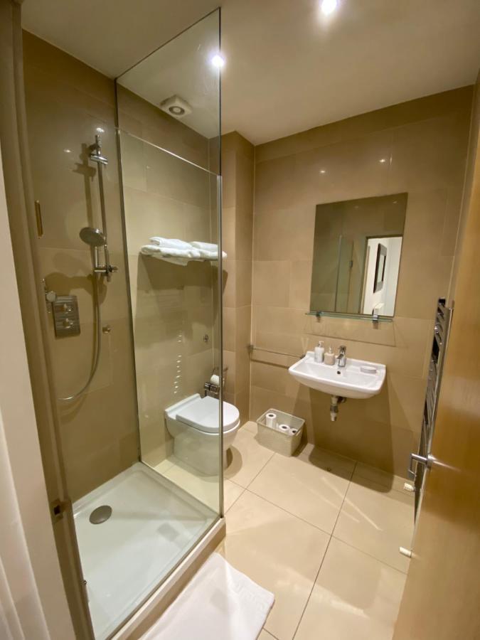 Kings Road With En-suite Bath Apartahotel *