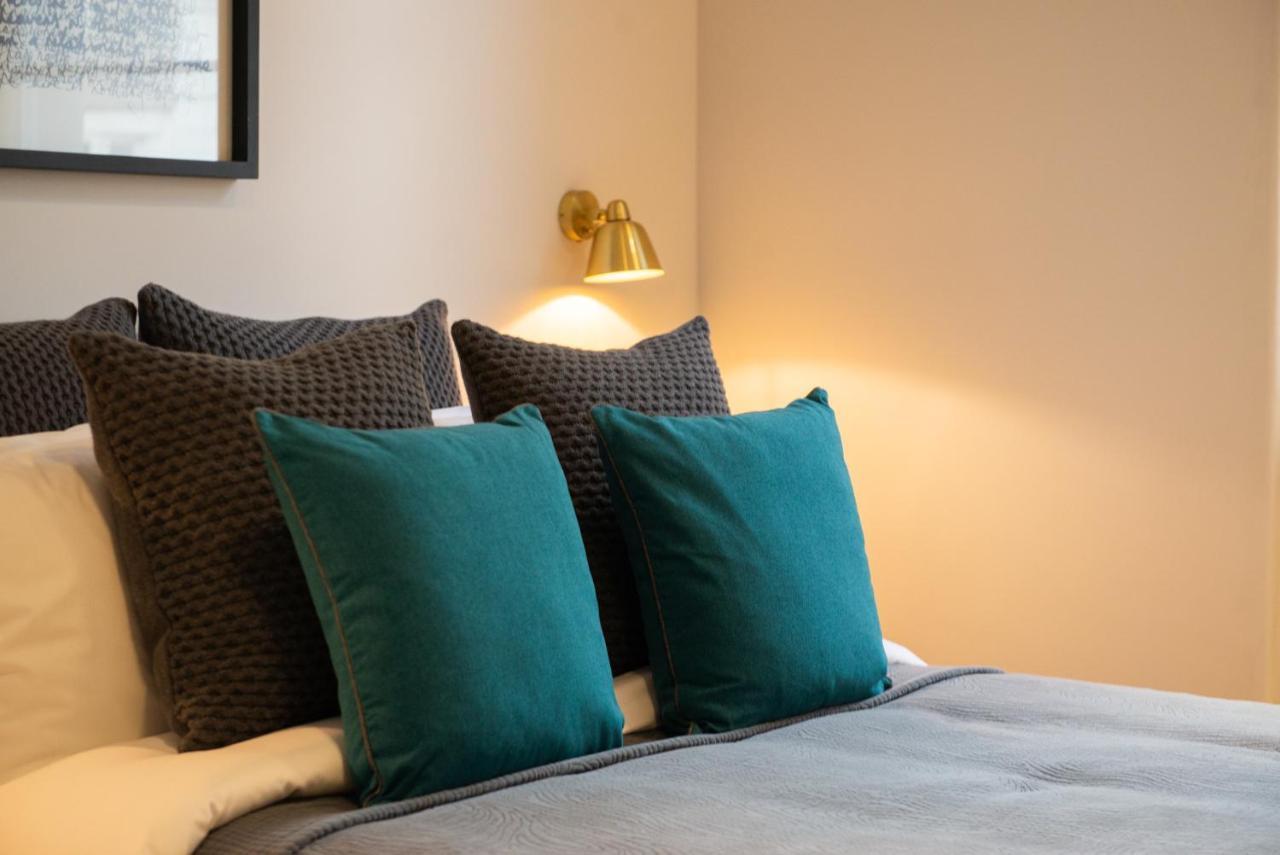 South Kensington By Capital Apartment