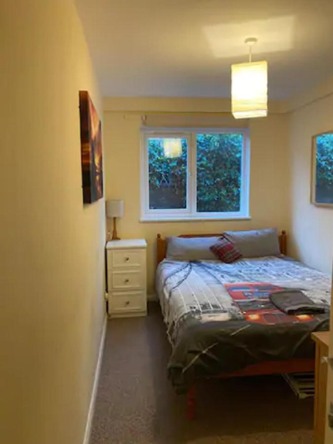 Apartment 2 Bedroom With Patio - Ideal Location Zone 1 London