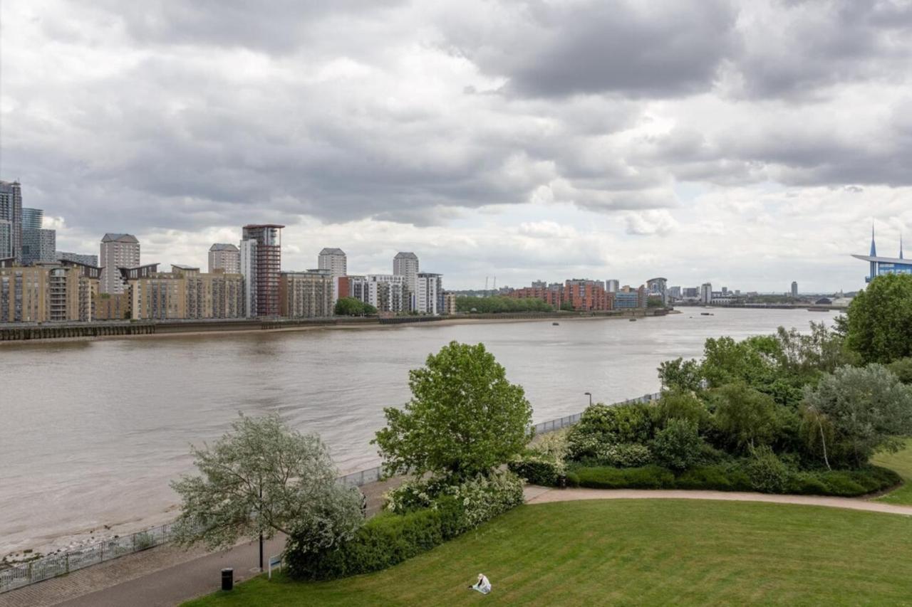 Bright Modern One-bed With Stunning View Of Thames * London