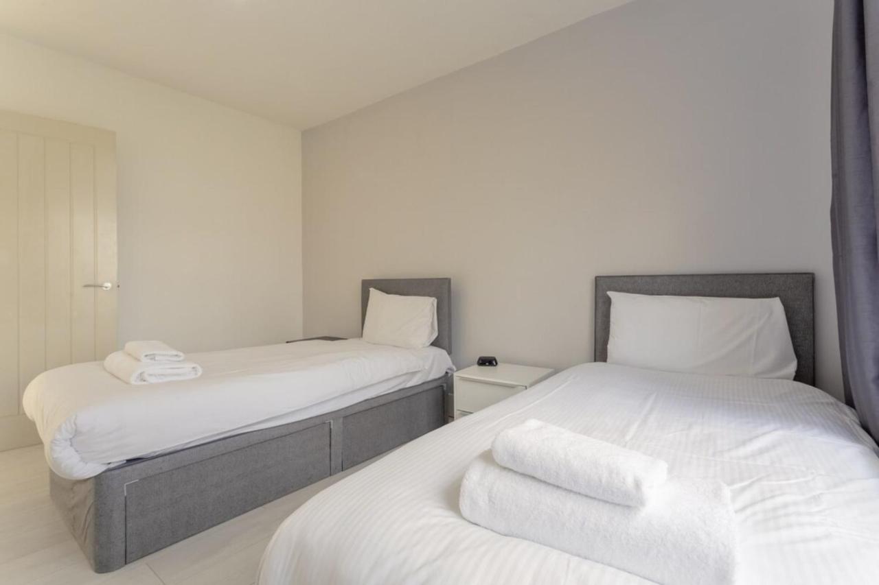 Modern 2 Bedroom In Morden Appartement