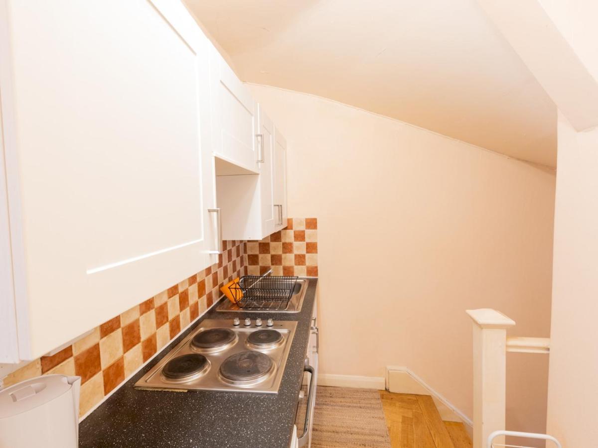Hyde Park's Mezzanine Studio - Pass The Keys Appartement *