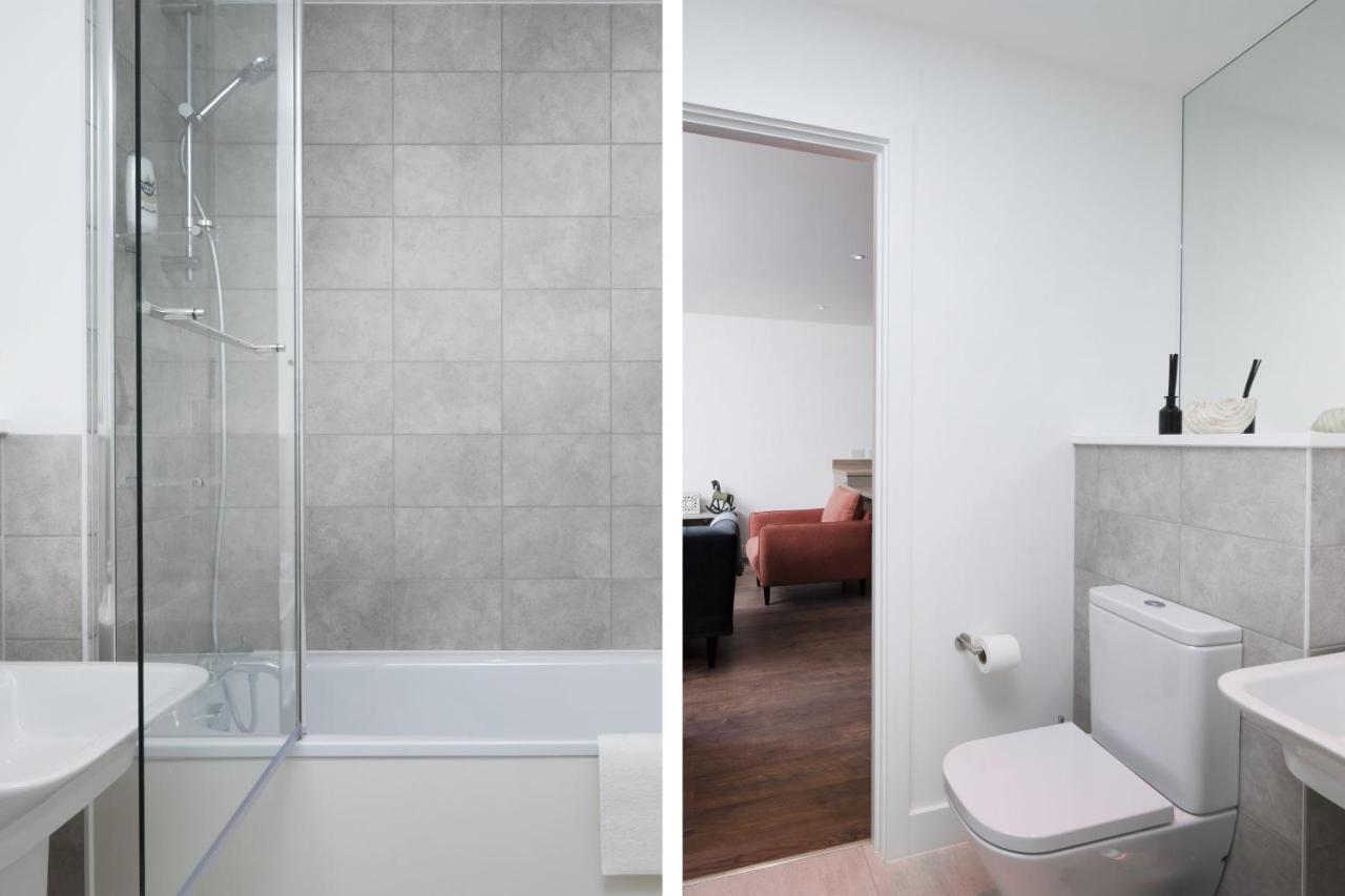 Modern And At Barking Wharf In Apartment *