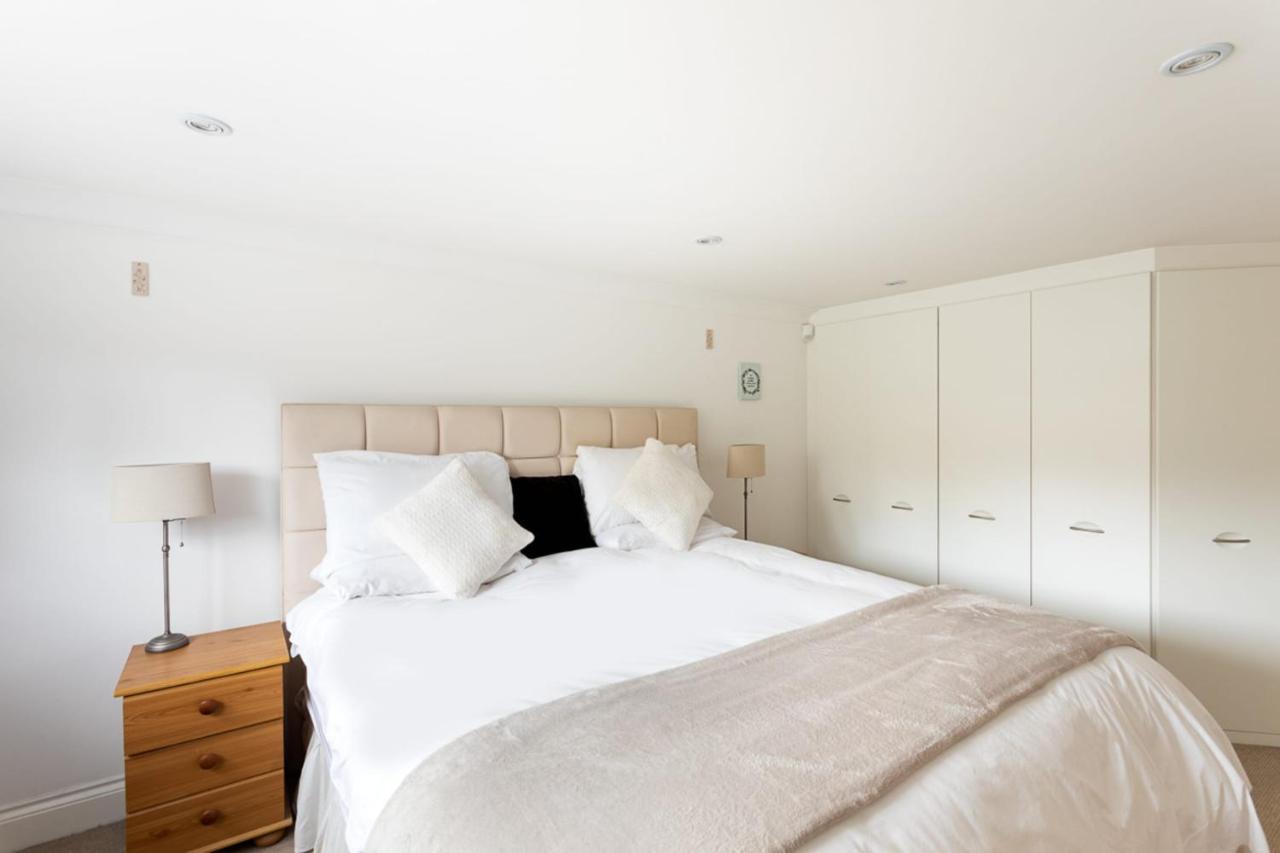 Duke Of Clarence Duplex London