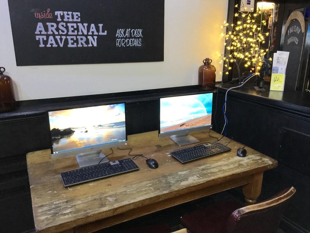 Arsenal Tavern Hostel London