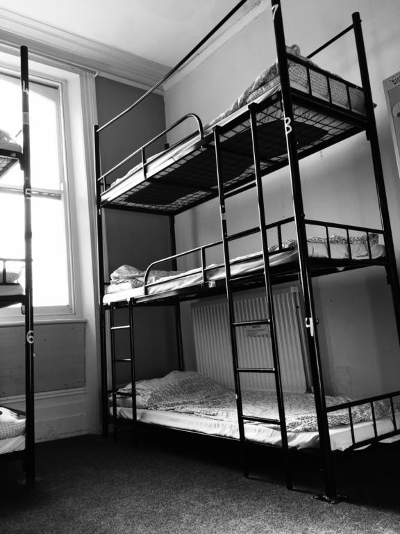 Arsenal Tavern Hostel Hostel