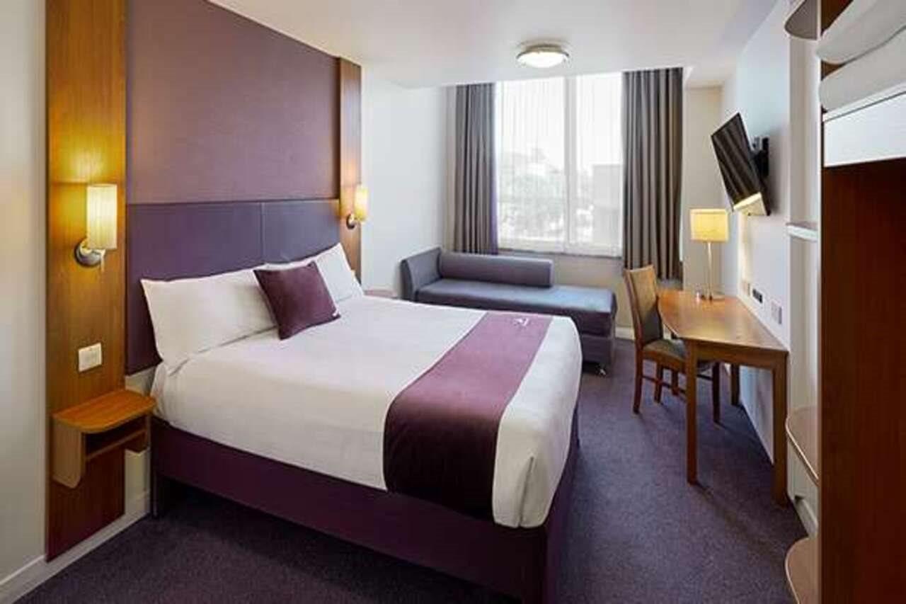 Premier Greenwich Hotel 3*