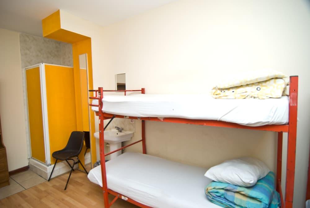 Kensal Backpackers Hostel London