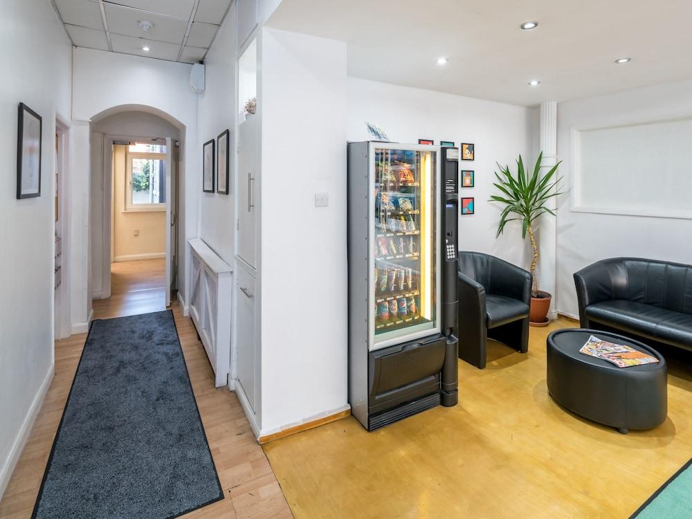 Hotel Bros London