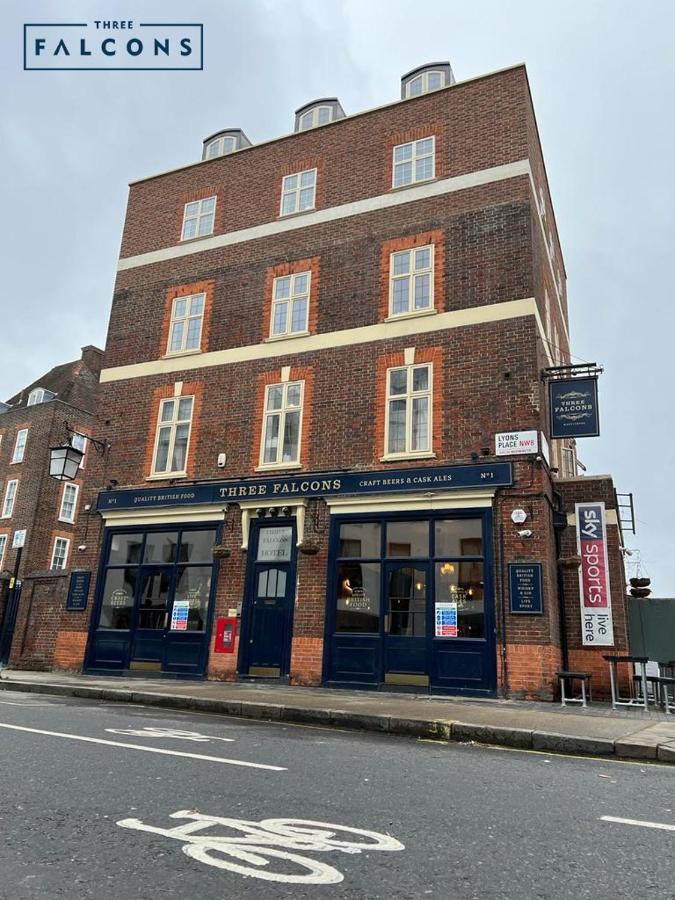 Three Falcons Hotel 4*